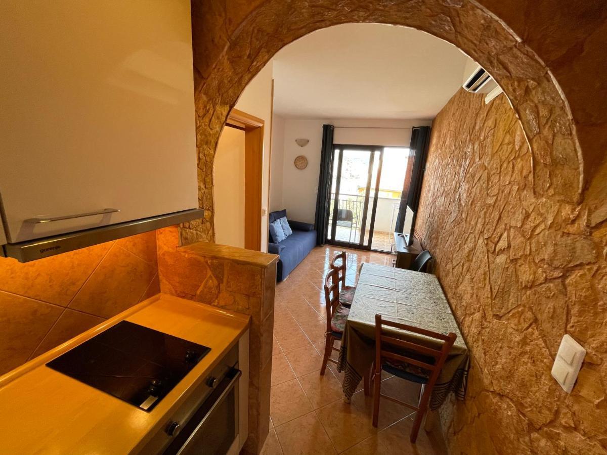 Apartment Jakasa Trogir Dış mekan fotoğraf